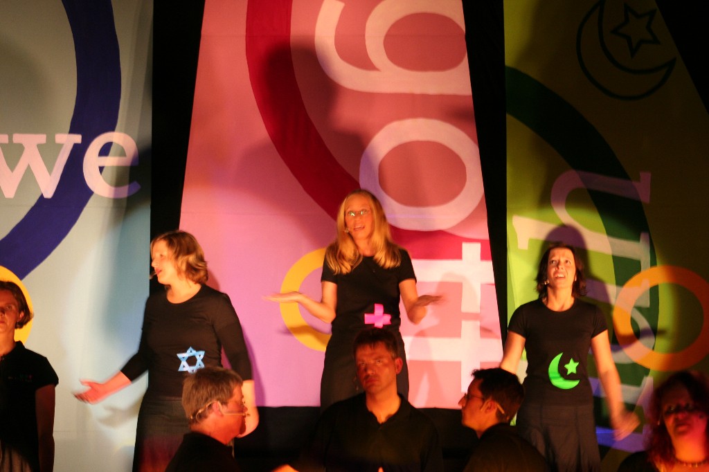 CROSSING--MUSICAL--PREMIERE